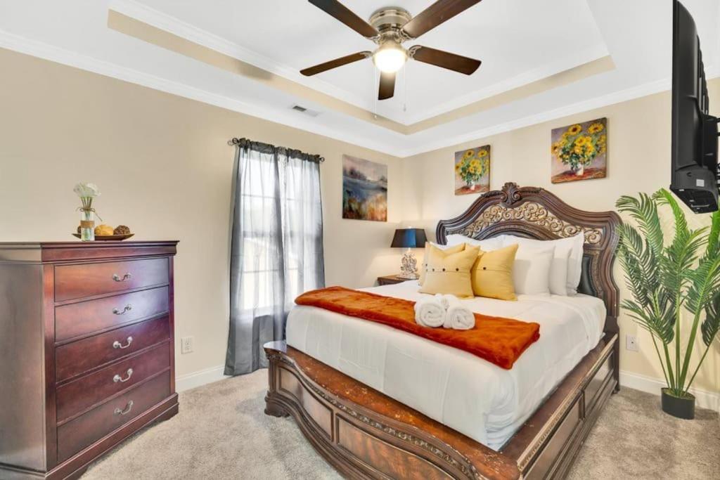 Villa Cozy 2B Townhouse King Bed Free Parking Tv In Brs à Concord Extérieur photo