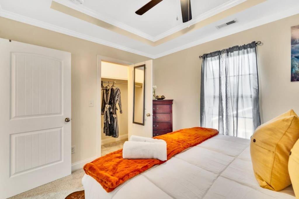 Villa Cozy 2B Townhouse King Bed Free Parking Tv In Brs à Concord Extérieur photo